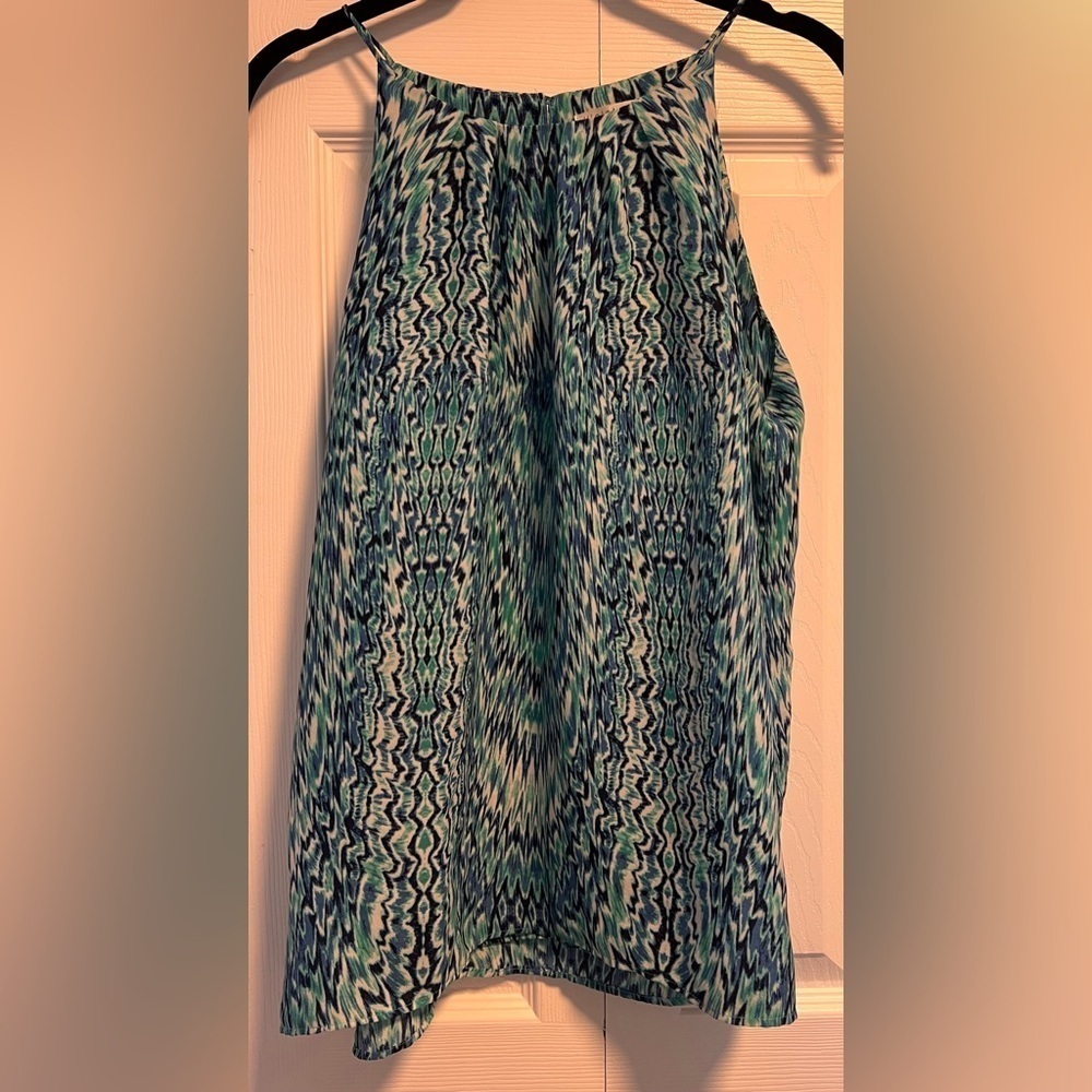 Women's Violet & Claire High Neck Blue Pattern Flowy Sleeveless Top